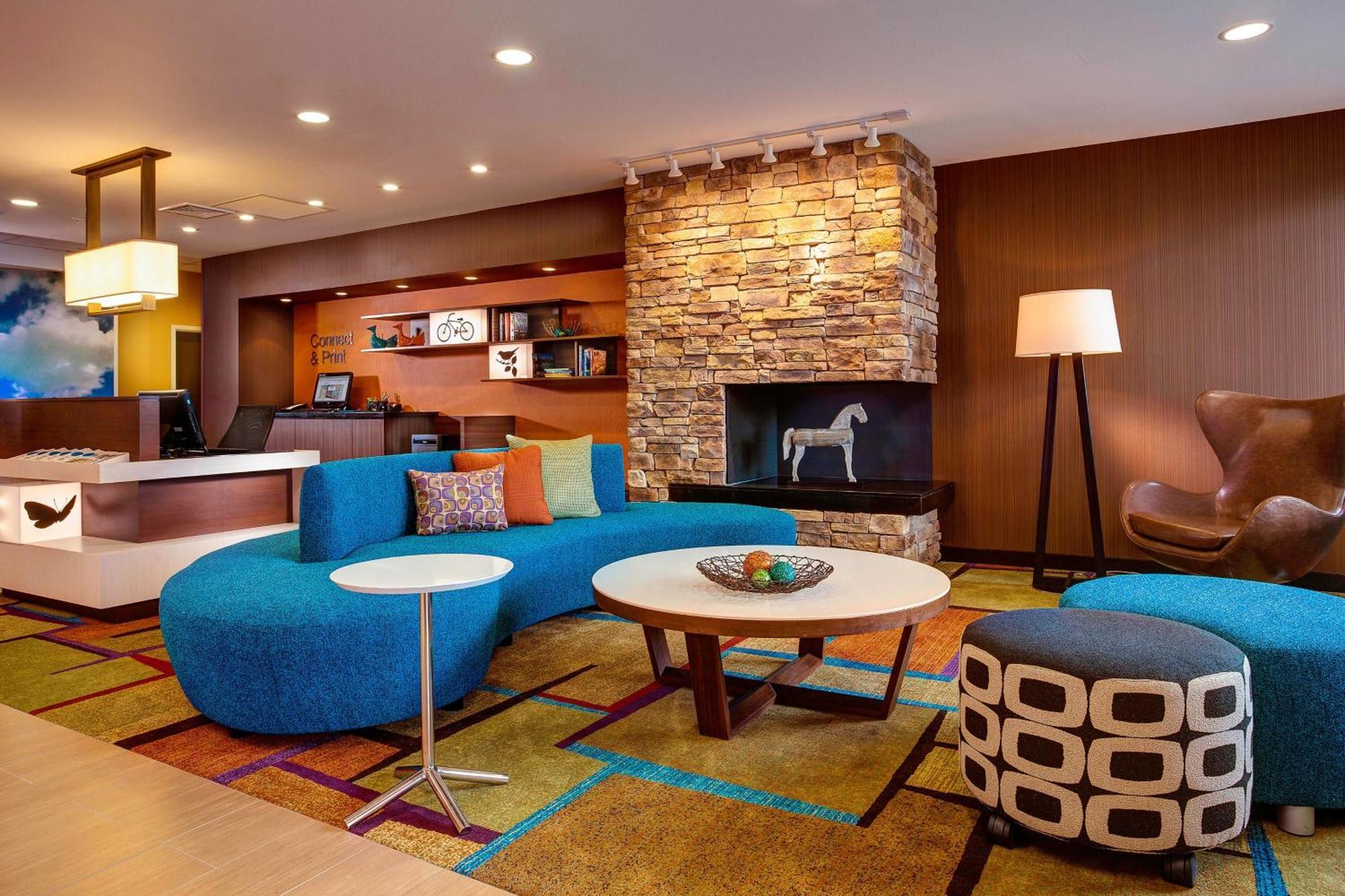 Fairfield Inn & Suites By Marriott Lincoln Southeast Exterior photo